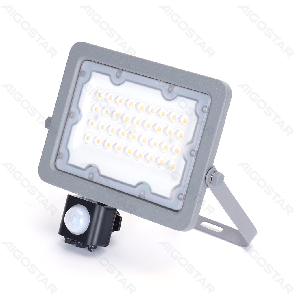 [B10202YFA] Aigostar LED lens schijnwerper met sensor 30W 2450lm 4000K IP65