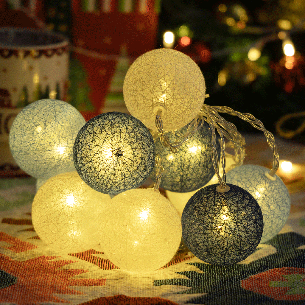 [B103033WW] 3AA Batterij Lichtsnoer Katoenen Bol Licht Blauw&Wit Warm Wit 2m