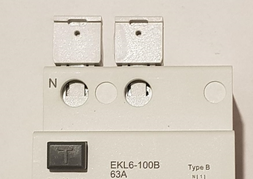 [CE38406312] LEGRAND Verloodbare schroefafdekking
